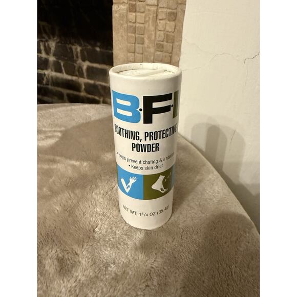 (1) RARE BFI Antiseptic First Aid Powder Bismuth Formic Iodide Talc 1.25oz HTF - Picture 1 of 5